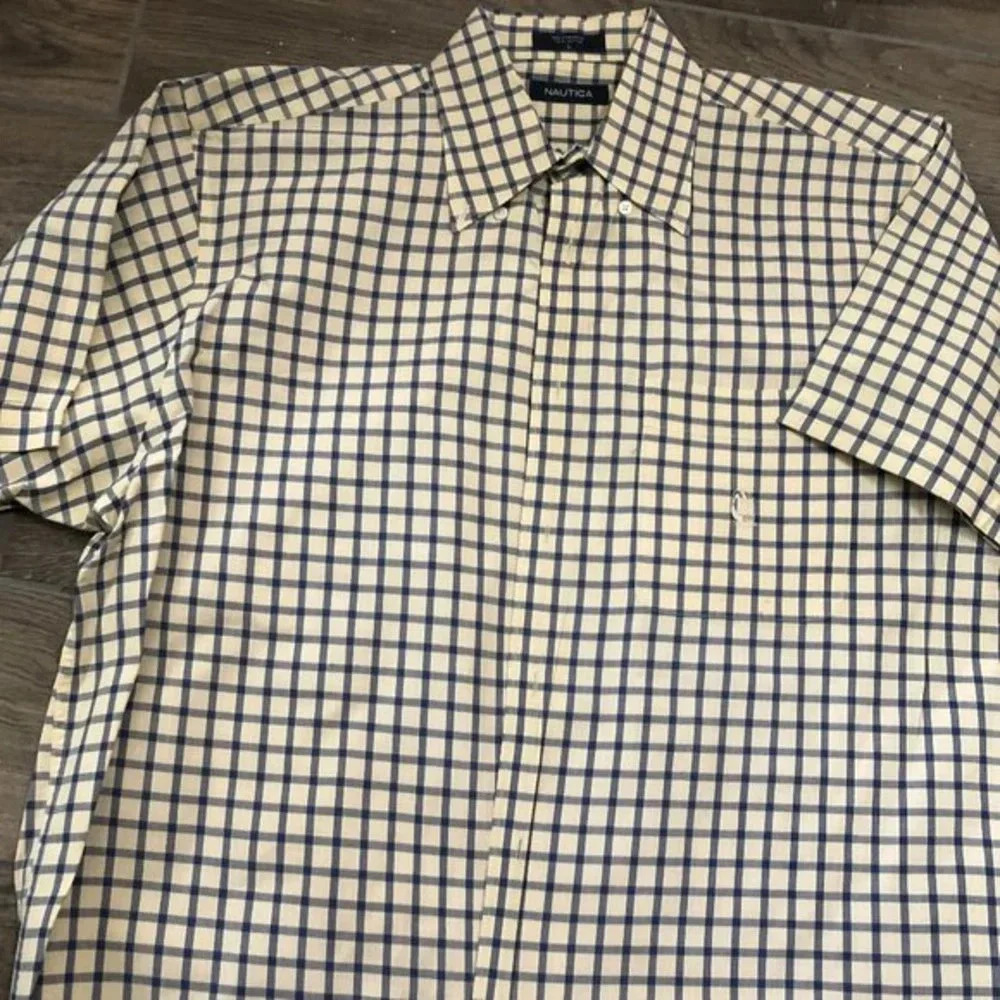 Nautica button up shirt men's large